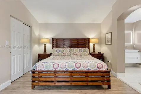 1140 Canella Lane Hollywood FL 33019