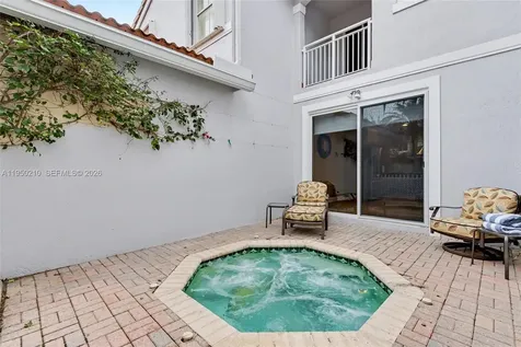 1140 Canella Lane Hollywood FL 33019