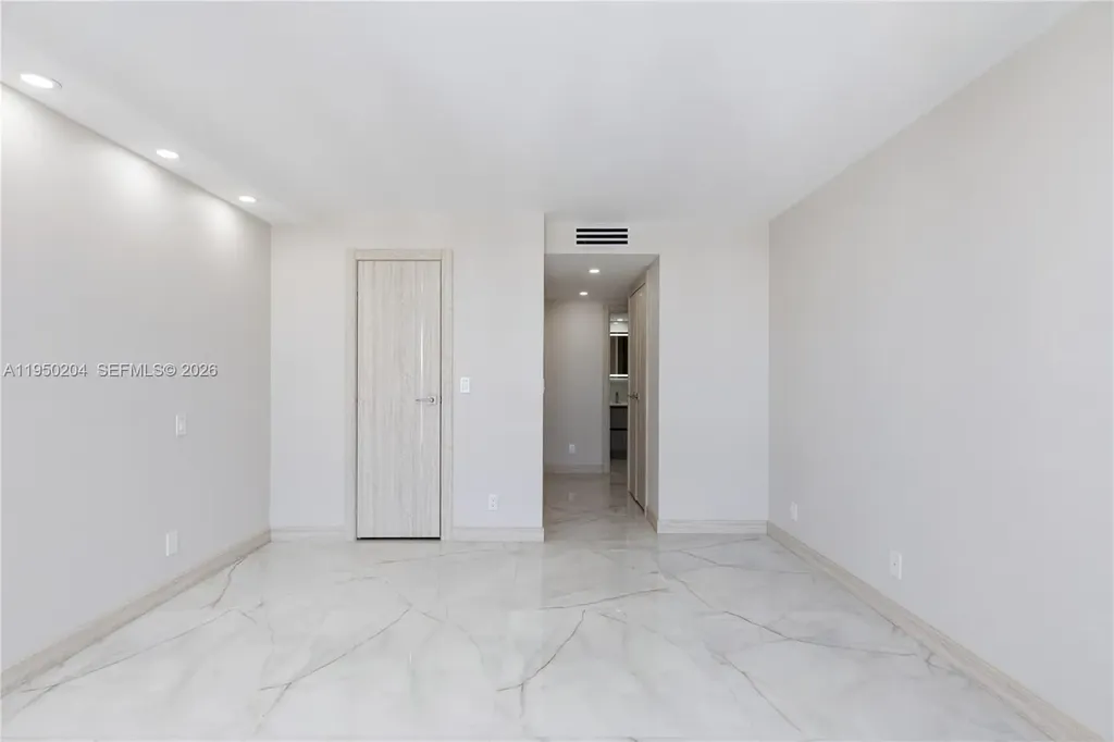 2401 S Ocean Drive Hollywood FL 33019