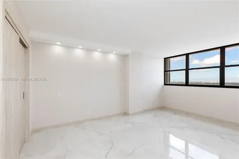 2401 S Ocean Drive Hollywood FL 33019