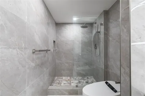 2401 S Ocean Drive Hollywood FL 33019