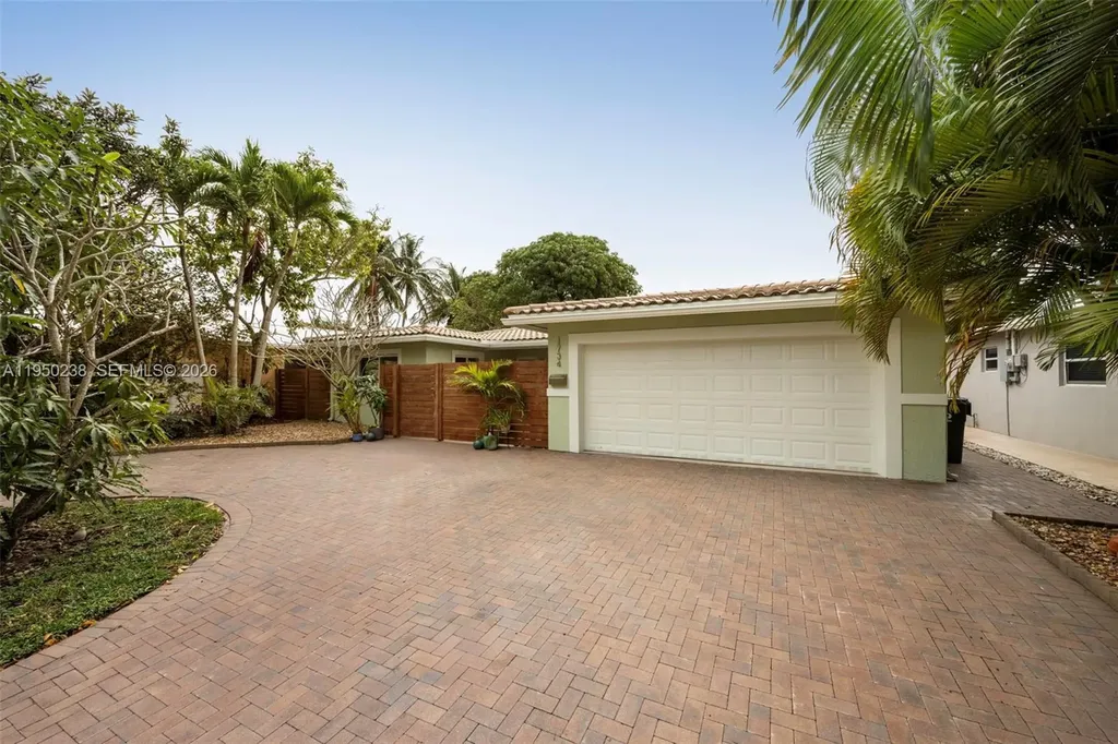 1734 W Las Olas Boulevard Fort Lauderdale FL 33312