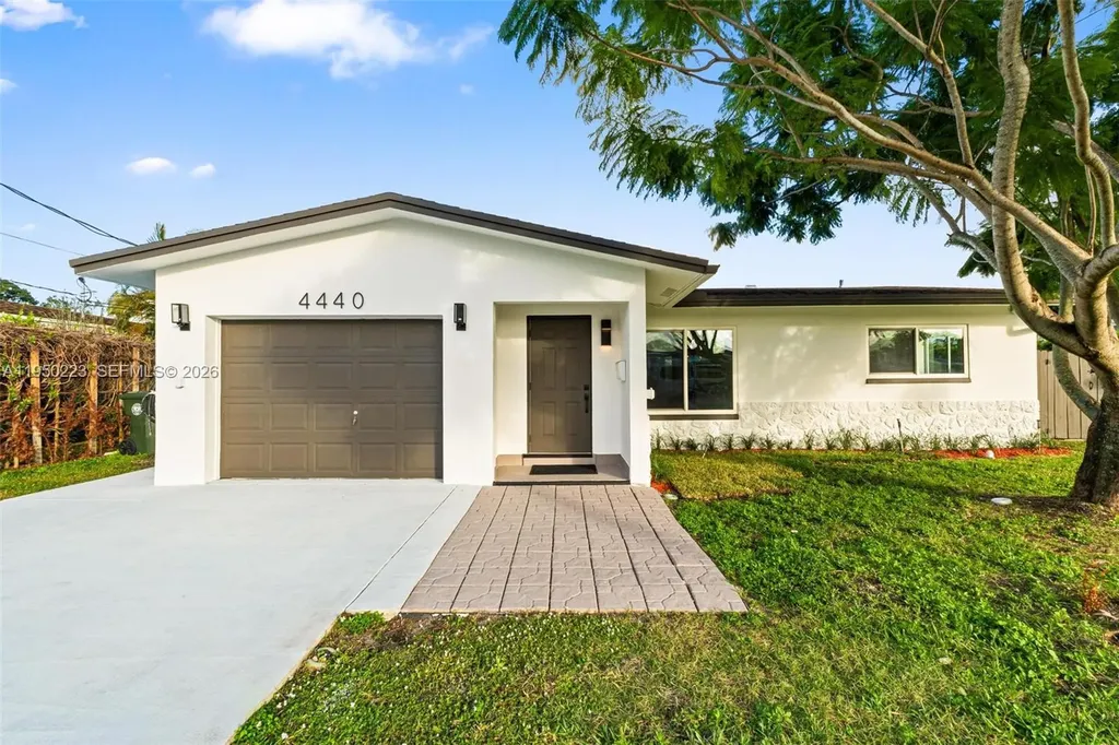4440 NW 19th Avenue Oakland Park FL 33309