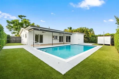 4440 NW 19th Avenue Oakland Park FL 33309