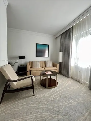 4391 Collins Avenue Miami Beach FL 33140