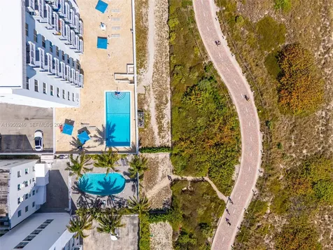 345 Ocean Drive Miami Beach FL 33139