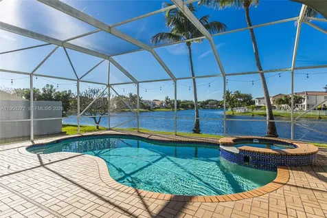 15842 NW 10th Street Pembroke Pines FL 33028