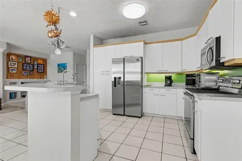 15842 NW 10th Street Pembroke Pines FL 33028