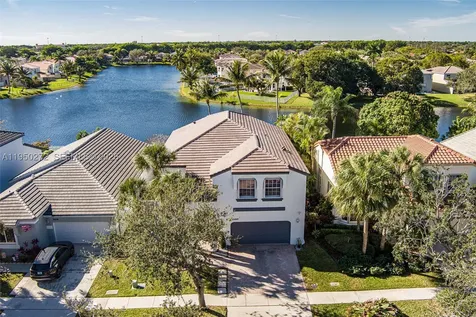 15842 NW 10th Street Pembroke Pines FL 33028