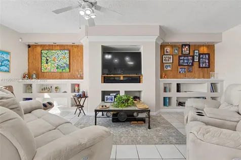 15842 NW 10th Street Pembroke Pines FL 33028