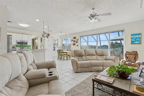 15842 NW 10th Street Pembroke Pines FL 33028
