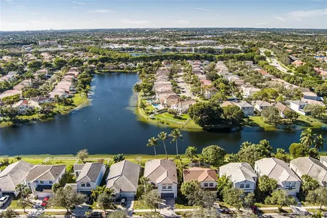 15842 NW 10th Street Pembroke Pines FL 33028