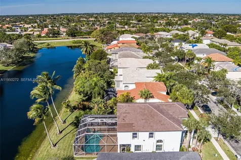15842 NW 10th Street Pembroke Pines FL 33028