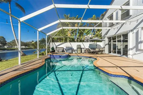 15842 NW 10th Street Pembroke Pines FL 33028