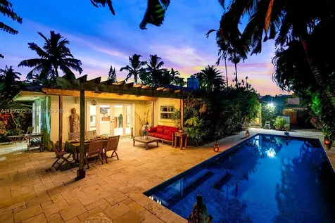 3701 Chase Avenue Miami Beach FL 33140