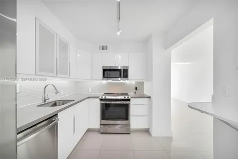100 Bayview Drive Sunny Isles Beach FL 33160