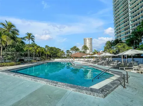 100 Bayview Drive Sunny Isles Beach FL 33160