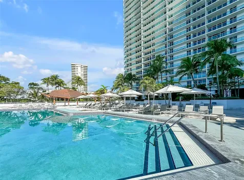 100 Bayview Drive Sunny Isles Beach FL 33160