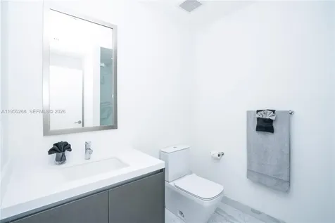 851 NE 1st Avenue Miami FL 33132