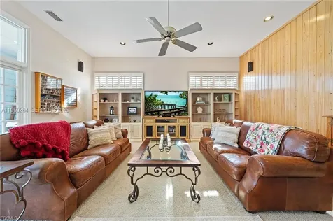 108 Ridgewood Avenue Clewiston FL 33440