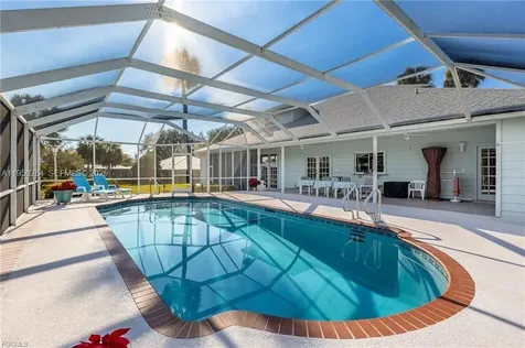108 Ridgewood Avenue Clewiston FL 33440