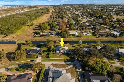 108 Ridgewood Avenue Clewiston FL 33440