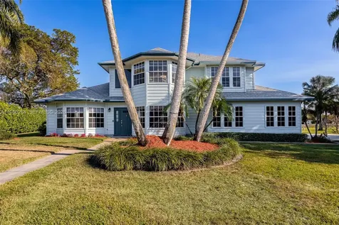 108 Ridgewood Avenue Clewiston FL 33440