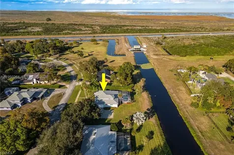 108 Ridgewood Avenue Clewiston FL 33440