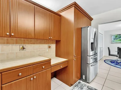 3140 S Ocean Drive Hallandale Beach FL 33009
