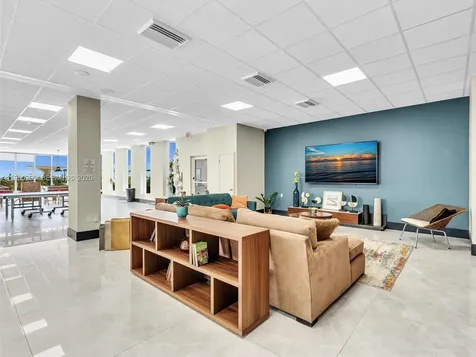 3140 S Ocean Drive Hallandale Beach FL 33009