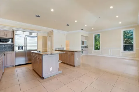 8281 SW 84th Terrace Miami FL 33143