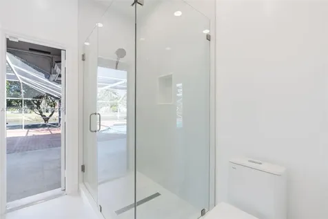 8281 SW 84th Terrace Miami FL 33143