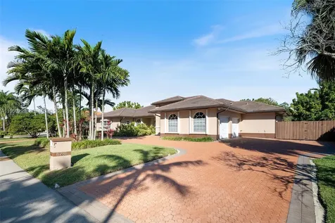 8281 SW 84th Terrace Miami FL 33143
