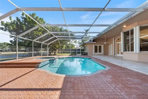 8281 SW 84th Terrace Miami FL 33143