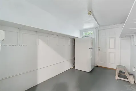 8281 SW 84th Terrace Miami FL 33143