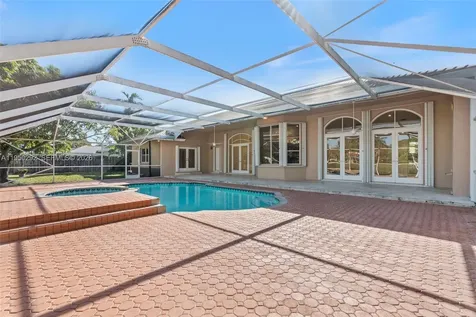 8281 SW 84th Terrace Miami FL 33143