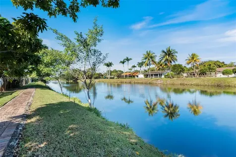 8281 SW 84th Terrace Miami FL 33143