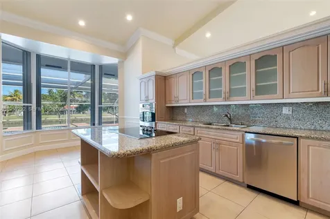 8281 SW 84th Terrace Miami FL 33143
