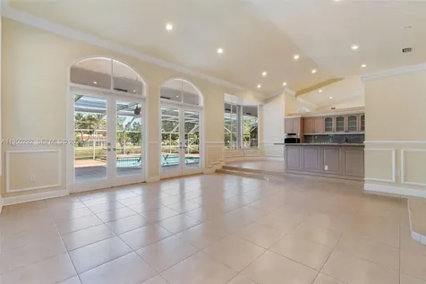 8281 SW 84th Terrace Miami FL 33143