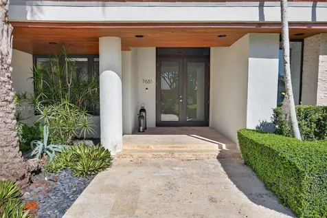7681 SW 107th Street Pinecrest FL 33156