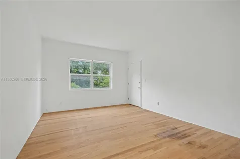 9160 NE 8th Avenue Miami Shores FL 33138