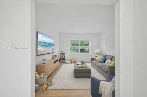 9160 NE 8th Avenue Miami Shores FL 33138