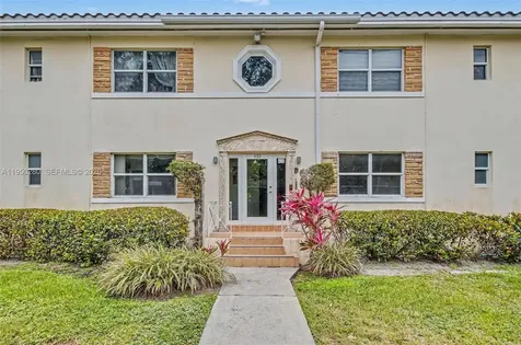 9160 NE 8th Avenue Miami Shores FL 33138