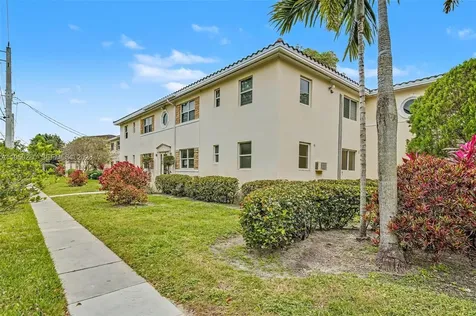 9160 NE 8th Avenue Miami Shores FL 33138