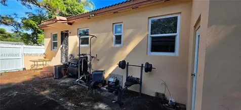 1210 Kasim Street Opa-Locka FL 33054