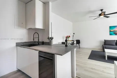 3700 Collins Avenue Miami Beach FL 33140