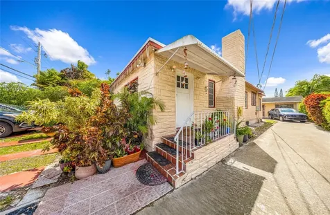 2600 SW 2nd Street Miami FL 33135
