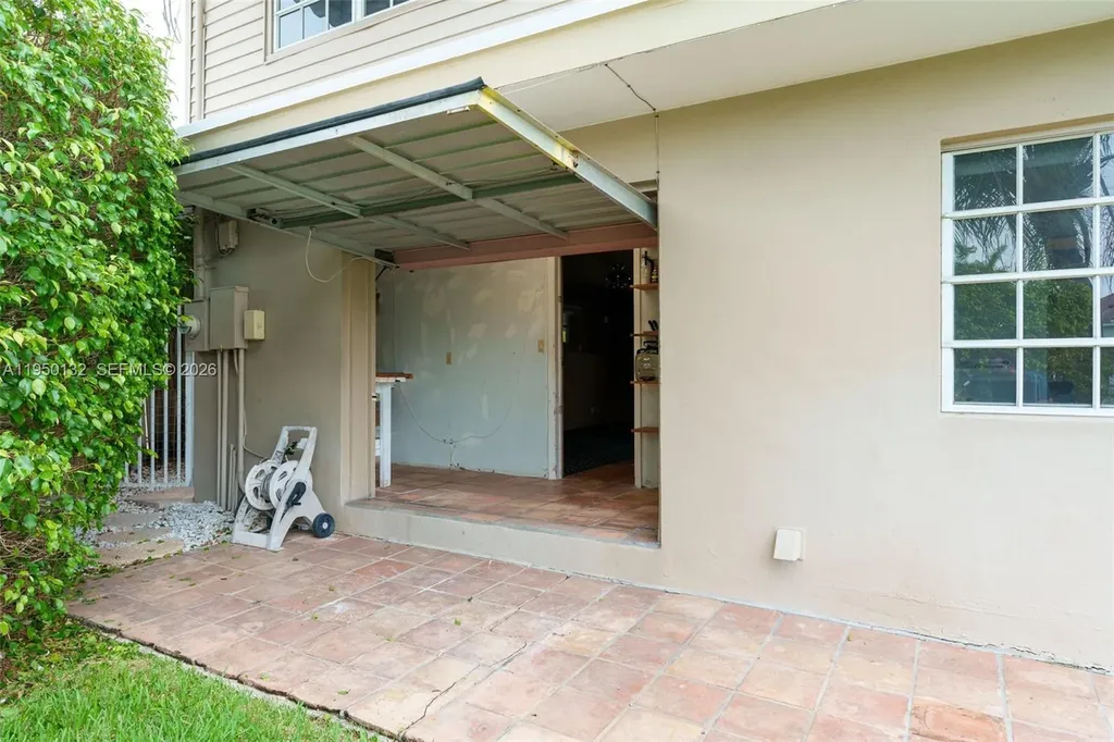 2130 NE 15th Street Fort Lauderdale FL 33304