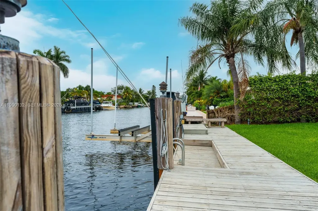 2130 NE 15th Street Fort Lauderdale FL 33304