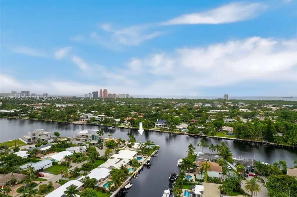 2130 NE 15th Street Fort Lauderdale FL 33304